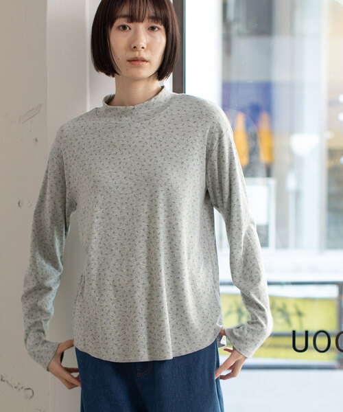 POU DOU DOU（プードゥドゥ）の「アソート柄モックネックトップス（Tシャツ/カットソー・レディース・アイボリー/ブラック/ライトブルー/グレー・M）」の3枚目の写真