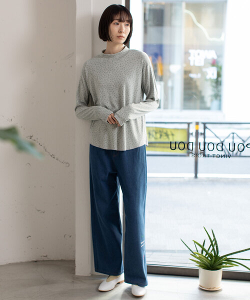 POU DOU DOU（プードゥドゥ）の「アソート柄モックネックトップス（Tシャツ/カットソー・レディース・アイボリー/ブラック/ライトブルー/グレー・M）」の17枚目の写真