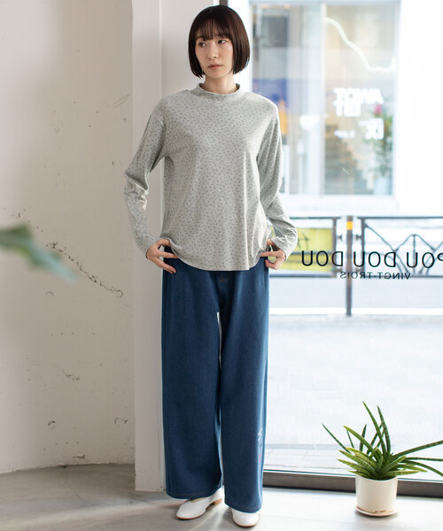 POU DOU DOU（プードゥドゥ）の「アソート柄モックネックトップス（Tシャツ/カットソー・レディース・アイボリー/ブラック/ライトブルー/グレー・M）」の18枚目の写真