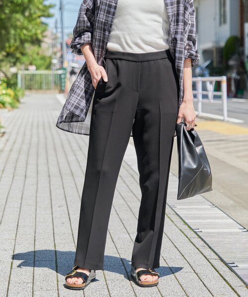 Spick & Span（スピックアンドスパン）の「《追加》イージーバックスリットパンツ（スラックス・レディース・ブラック/ベージュ・34/36/38/40）」の16枚目の写真
