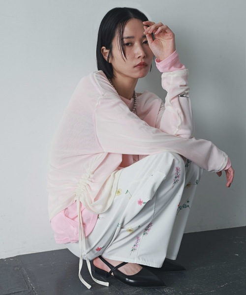 PURE BRIGHT（ピュアブライト）の「ドロストデザインシアーレイヤードトップス（Tシャツ/カットソー・レディース・ブラック/アイボリー・FREE）」の2枚目の写真