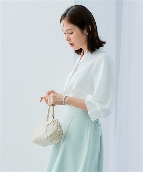 7days Life Styling(セブンデイズライフスタイリング)の「カットソー素材 メタルボタンタックスリーブシャツ(シャツ/ブラウス・レディース・オフホワイト/ブルー系/ネイビー・S/M/L/LL)」の19枚目の写真