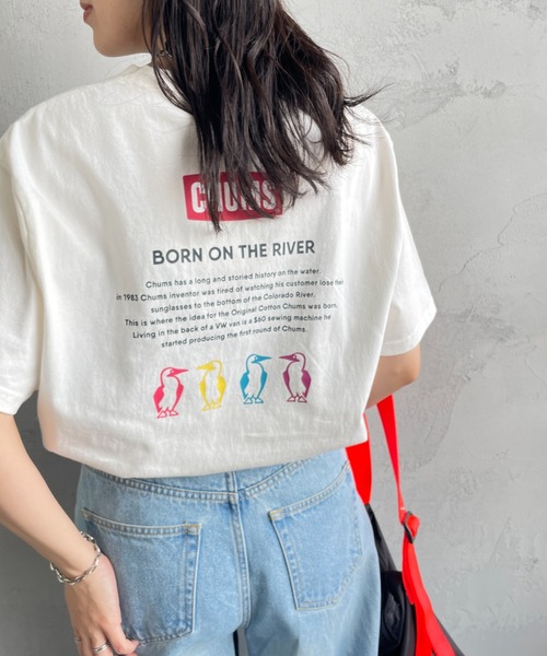 CHUMS（チャムス）の「[CHUMS/チャムス] 別注 ヒストリーロゴ バックプリントショートスリーブTシャツ（Tシャツ/カットソー・レディース・ブラック/ホワイト・XL/M/XXL/L）」の2枚目の写真