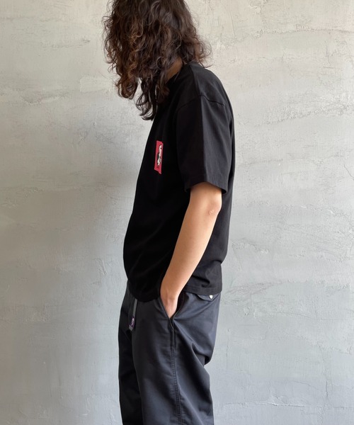 CHUMS（チャムス）の「[CHUMS/チャムス] 別注 ヒストリーロゴ バックプリントショートスリーブTシャツ（Tシャツ/カットソー・レディース・ブラック/ホワイト・XL/M/XXL/L）」の16枚目の写真