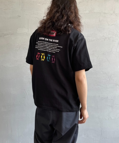 CHUMS（チャムス）の「[CHUMS/チャムス] 別注 ヒストリーロゴ バックプリントショートスリーブTシャツ（Tシャツ/カットソー・レディース・ブラック/ホワイト・XL/M/XXL/L）」の17枚目の写真