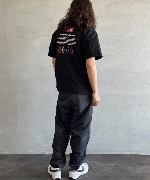 CHUMS（チャムス）の「[CHUMS/チャムス] 別注 ヒストリーロゴ バックプリントショートスリーブTシャツ（Tシャツ/カットソー・レディース・ブラック/ホワイト・XL/M/XXL/L）」の22枚目の写真