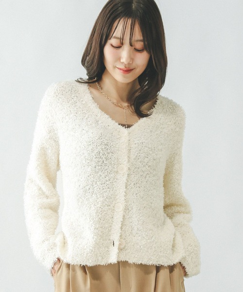 GLOBAL WORK(グローバルワーク)の「フェザータッチVカーデ長袖/321324(カーディガン/ボレロ・レディース・オフホワイト/ブラック/ブルー系その他2/グリーン系その他3・LARGE/MEDIUM)」の1枚目の写真