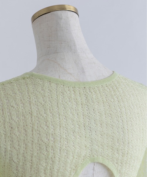 EN NEUME(エンノイム)の「Back Open Sheer Knit(ニット/セーター・レディース・ライム/コーラルピンク/レッド・FREE)」の7枚目の写真
