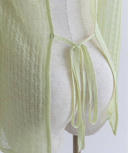 EN NEUME(エンノイム)の「Back Open Sheer Knit(ニット/セーター・レディース・ライム/コーラルピンク/レッド・FREE)」の6枚目の写真