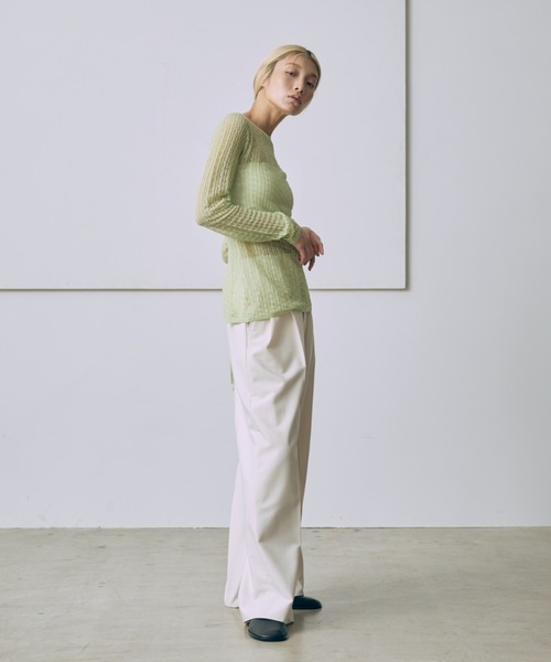 EN NEUME(エンノイム)の「Back Open Sheer Knit(ニット/セーター・レディース・ライム/コーラルピンク/レッド・FREE)」の20枚目の写真