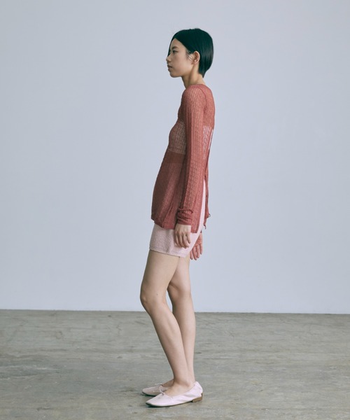 EN NEUME(エンノイム)の「Back Open Sheer Knit(ニット/セーター・レディース・ライム/コーラルピンク/レッド・FREE)」の15枚目の写真