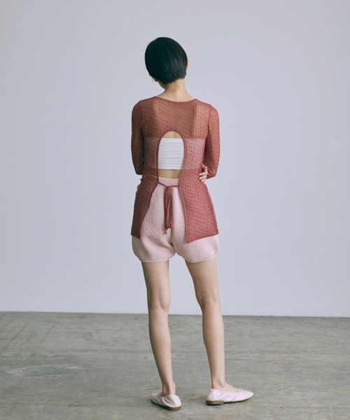EN NEUME(エンノイム)の「Back Open Sheer Knit(ニット/セーター・レディース・ライム/コーラルピンク/レッド・FREE)」の14枚目の写真