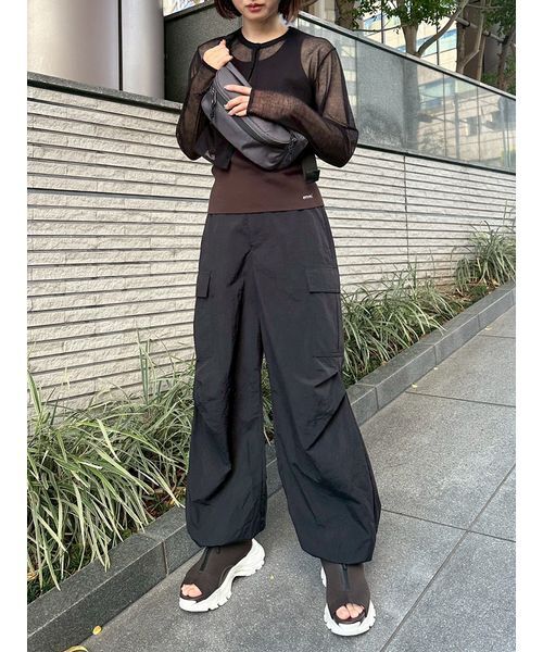 emmi（エミ）の「リネン混シアーニットカーディガン（カーディガン/ボレロ・レディース・ブラック/オレンジ/ホワイト・FREE）」の19枚目の写真