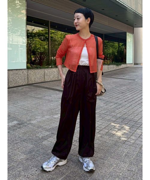 emmi（エミ）の「リネン混シアーニットカーディガン（カーディガン/ボレロ・レディース・ブラック/オレンジ/ホワイト・FREE）」の20枚目の写真