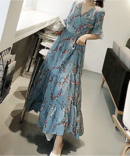 BLANC FICELLE（ブランフィセル）の「シフォン　Vネック　ワンピース（ワンピース・レディース・ネイビー/グリーン/ブルーグレー・M/L/XL）」の7枚目の写真