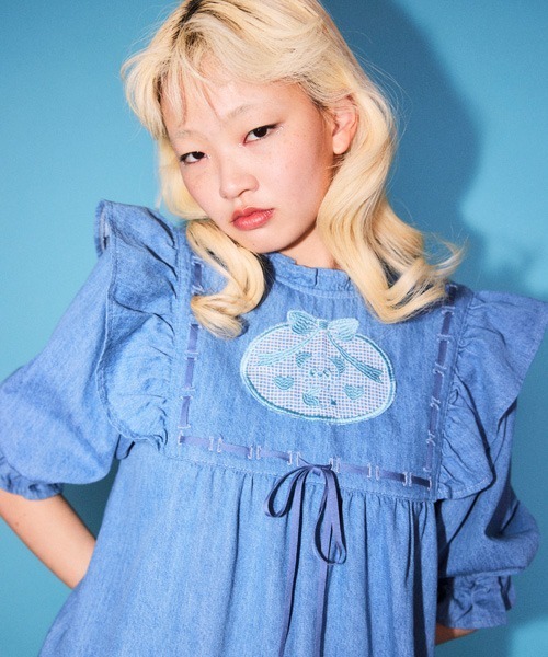 Candy Stripper（キャンディストリッパー）の「DEAR PEPE DENIM ワンピース（ワンピース・レディース・インディゴブルー/ライトインディゴブルー・FREE）」の6枚目の写真