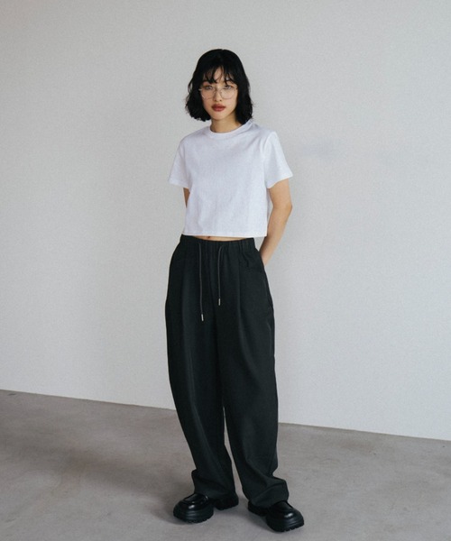 duei（デュイ）の「ベーシッククロップドTシャツ（Tシャツ/カットソー・レディース・ホワイト/ブラック・FREE）」の16枚目の写真