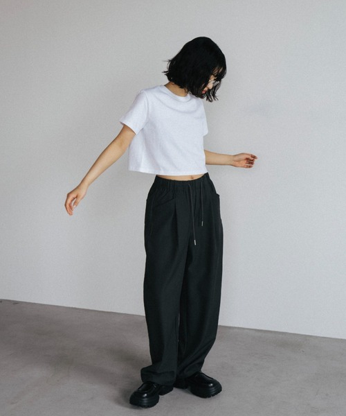 duei（デュイ）の「ベーシッククロップドTシャツ（Tシャツ/カットソー・レディース・ホワイト/ブラック・FREE）」の17枚目の写真