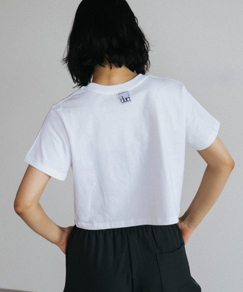 duei（デュイ）の「ベーシッククロップドTシャツ（Tシャツ/カットソー・レディース・ホワイト/ブラック・FREE）」の13枚目の写真