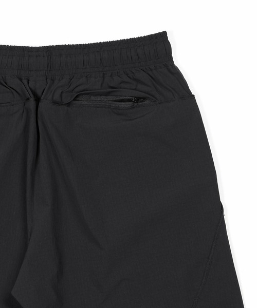 The DUFFER of ST.GEORGE(ザダファーオブセントジョージ)の「〔BLACK LABEL〕CORDURA RIPSTOP TRUCK SHORTS:セットアップ コーデュラリップストップ トラックショーツ(その他パンツ・メンズ・ブラック・SMALL/MEDIUM/LARGE/X-LARGE)」の8枚目の写真