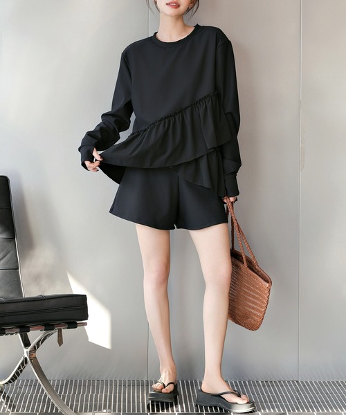 TeddyShop（テディショップ）の「【紫外線遮蔽率 99.9%以上】 レディース水着 長袖ダブルペプラムフリルラッシュガード+ハーフパンツ 上下2点セット 水陸両用 体型カバー（ラッシュガード・レディース・ホワイト/ブルーグレー/ブラック・LL/S/M/L）」の16枚目の写真