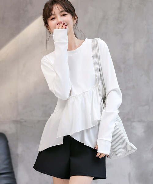 TeddyShop（テディショップ）の「【紫外線遮蔽率 99.9%以上】 レディース水着 長袖ダブルペプラムフリルラッシュガード+ハーフパンツ 上下2点セット 水陸両用 体型カバー（ラッシュガード・レディース・ホワイト/ブルーグレー/ブラック・LL/S/M/L）」の5枚目の写真