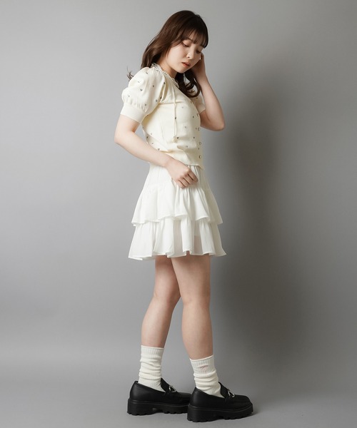 SPINNS(スピンズ)の「ミニルーズソックス/刺しゅう/羽根/リボン/ウィッシュコア/バレエコア(ソックス/靴下・レディース・アイボリー/グレー・ONESIZE)」の7枚目の写真