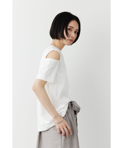 Limue(リミュ)の「カッティングデザイントップス(Tシャツ/カットソー・レディース・ブラック/オフホワイト・FREE)」の4枚目の写真