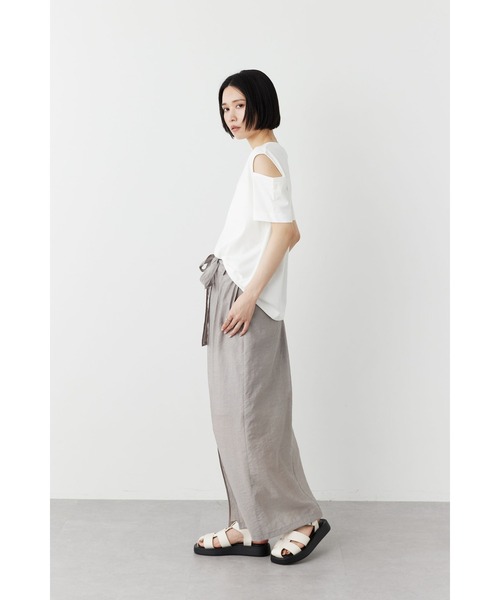 Limue(リミュ)の「カッティングデザイントップス(Tシャツ/カットソー・レディース・ブラック/オフホワイト・FREE)」の7枚目の写真