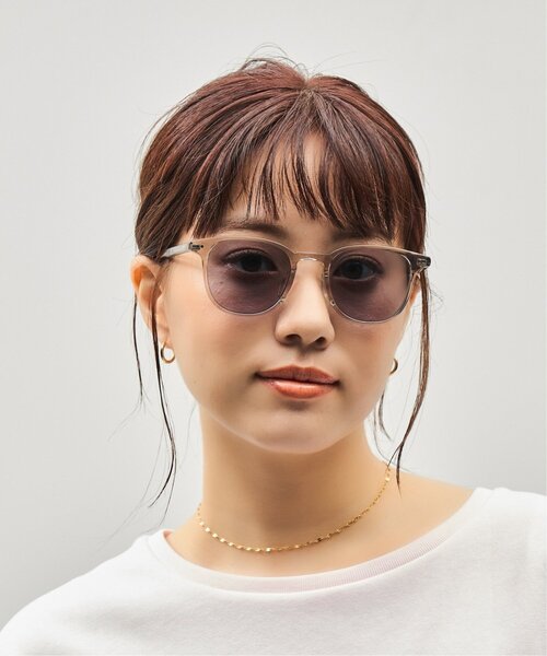 JOURNAL STANDARD relume(ジャーナルスタンダード レリューム)の「【WEB限定】Zoff|JOURNAL STANDARD relume ウェリントン型 サングラス|ジャーナルスタンダード レリューム 紫外線で色が変わる 調光 おしゃれ 紫外線防止 UVカット メンズ レディース ユニセックス(サングラス・レディース・ブラック/ブラック系その他2/ライトグレー系・FREE)」の11枚目の写真