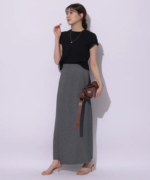 Mystrada(マイストラーダ)の「コンパクトTシャツ(Tシャツ/カットソー・レディース・グレイッシュベージュ/ブラック/ブラック系その他/ホワイト・38)」の13枚目の写真