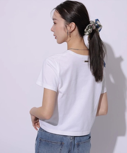Mystrada(マイストラーダ)の「コンパクトTシャツ(Tシャツ/カットソー・レディース・グレイッシュベージュ/ブラック/ブラック系その他/ホワイト・38)」の20枚目の写真