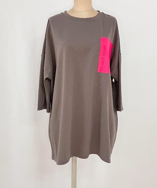 キュー Q バイカラー エンボスロゴT （ブラック） バイカラー エンボスロゴT（Tシャツ/カットソー）｜Q（キュー