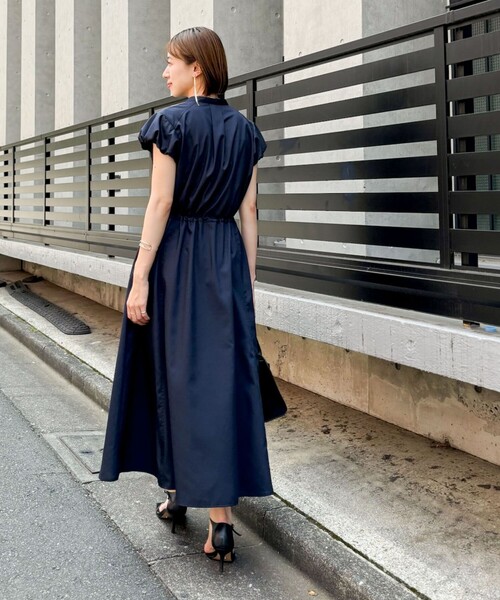 NOLLEY’S（ノーリーズ）の「ドロストシャツワンピース（ワンピース・レディース・ベージュ系その他3/ブルー/ネイビー・38）」の13枚目の写真