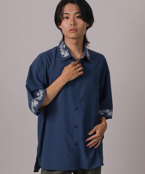 SlashDate(スラッシュデイト)の「【93-1】フラワー刺繍 オーバーサイズ ドレープ 半袖シャツ(シャツ/ブラウス・メンズ・チャコールグレー/ブラック/ネイビー/ライトグレー/ホワイト・M/L)」の19枚目の写真
