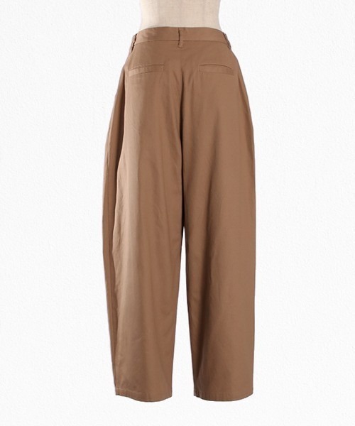 nissen（ニッセン）の「ツータックワイドチノ（チノパンツ・レディース・ダークベージュ・マルチサイズ）」の3枚目の写真