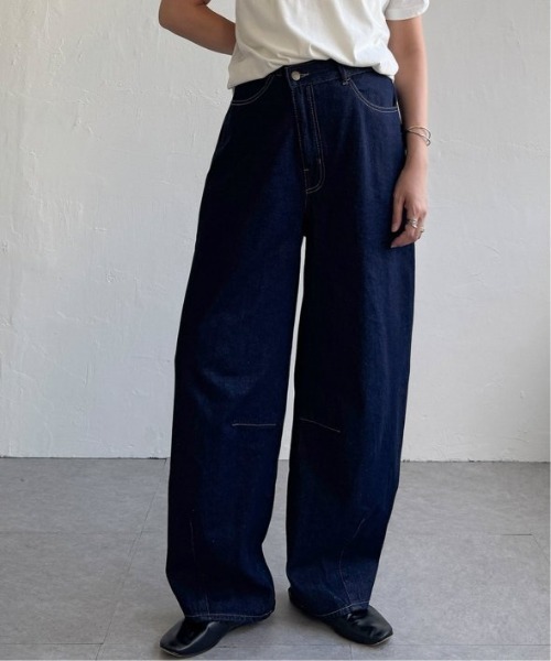 LBC（エルビーシー）の「【デニムセットアップ可能】アシメボタンカーブデニムパンツ（デニムパンツ・レディース・ブラック/ダークネイビー/ブルー・M/L）」の5枚目の写真