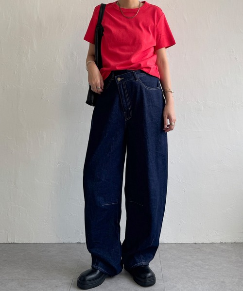 LBC（エルビーシー）の「【デニムセットアップ可能】アシメボタンカーブデニムパンツ（デニムパンツ・レディース・ブラック/ダークネイビー/ブルー・M/L）」の12枚目の写真