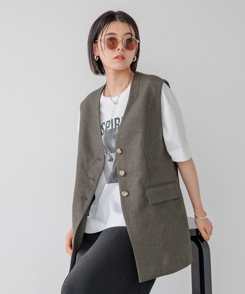 BAYFLOW（ベイフロー）の「リネンライクノーカラーノースリーブベスト（ベスト・レディース・レンガ/チャコール/ベージュ・FREE）」の2枚目の写真