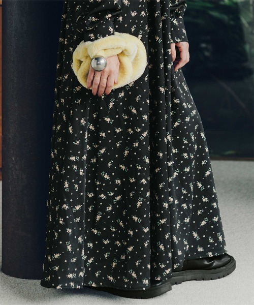 titivate(ティティベイト)の「ボリュームギャザースリーブフレアワンピース(ワンピース・レディース・ブルー系その他/ドット/ブラック系その他・S/L/M)」の18枚目の写真