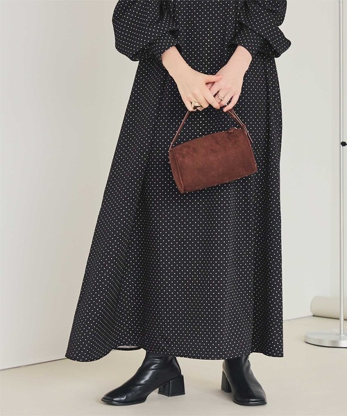 titivate(ティティベイト)の「ボリュームギャザースリーブフレアワンピース(ワンピース・レディース・ブルー系その他/ドット/ブラック系その他・S/L/M)」の6枚目の写真