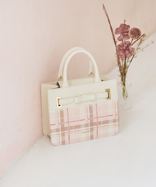 Samantha Thavasa(サマンサタバサ)の「チェック柄エムシュシュⅢ トートバッグ(トートバッグ・レディース・グレイッシュベージュ/ブラック/オフホワイト・FREE)」の1枚目の写真