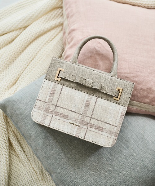 Samantha Thavasa(サマンサタバサ)の「チェック柄エムシュシュⅢ トートバッグ(トートバッグ・レディース・グレイッシュベージュ/ブラック/オフホワイト・FREE)」の3枚目の写真