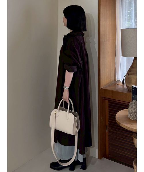 Mila Owen（ミラオーウェン）の「Ａラインステンカラーコート（ステンカラーコート・レディース・ライトブルー/ベージュ/ブラウン・1/0）」の6枚目の写真