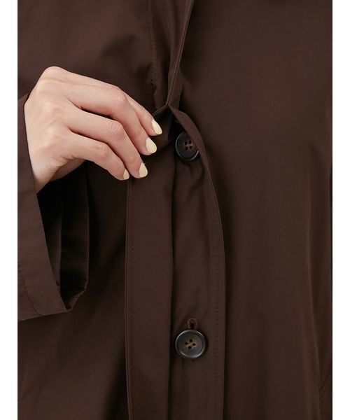 Mila Owen（ミラオーウェン）の「Ａラインステンカラーコート（ステンカラーコート・レディース・ライトブルー/ベージュ/ブラウン・1/0）」の15枚目の写真