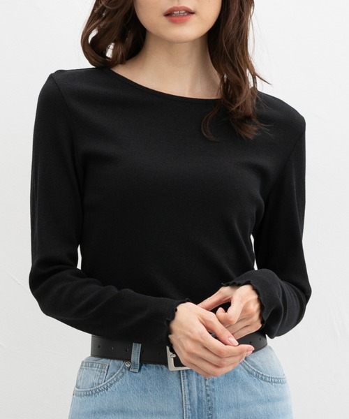 Honeys(ハニーズ)の「メロー使いTシャツ(Tシャツ/カットソー・レディース・ブラック/グレイッシュブルー/オフホワイト/ベージュ・S/M/LL/L)」の4枚目の写真