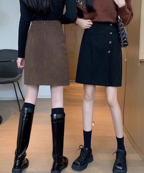 Teem Store（チームストア）の「フロントボタンデザイン コーデュロイミニスカート（スカート・レディース・ブラック/ブラウン・L/M）」の21枚目の写真