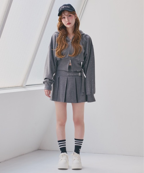 one after another NICE CLAUP（ワンアフターアナザーナイスクラップ）の「【セットアップ対応】ビジューショートパーカー（パーカー・レディース・ライトピンク/オフホワイト/チャコールグレー/杢グレー/ブラック系その他・FREE）」の9枚目の写真