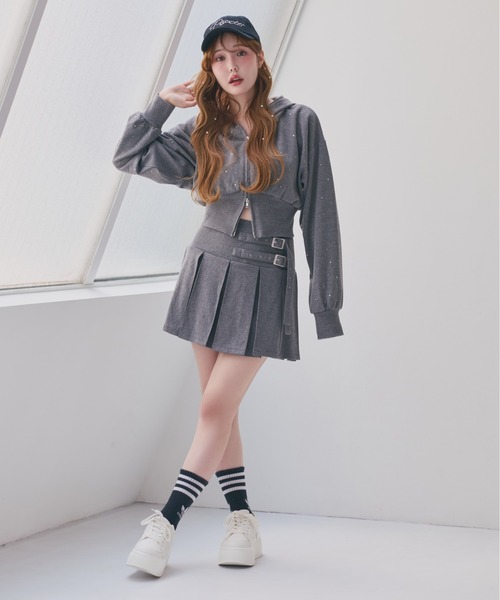 one after another NICE CLAUP（ワンアフターアナザーナイスクラップ）の「【セットアップ対応】ビジューショートパーカー（パーカー・レディース・ライトピンク/オフホワイト/チャコールグレー/杢グレー/ブラック系その他・FREE）」の7枚目の写真