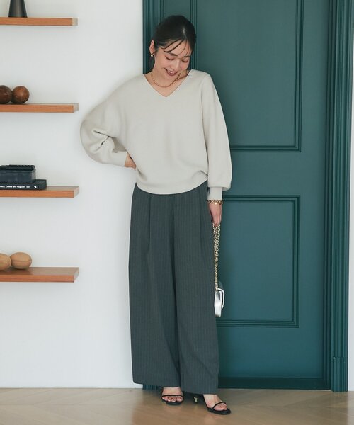 La boutique BonBon（ラブティックボンボン）の「【セットアップ可】ストライプワイドパンツ（スラックス・レディース・チャコールグレー/ライトグレー・FREE）」の13枚目の写真